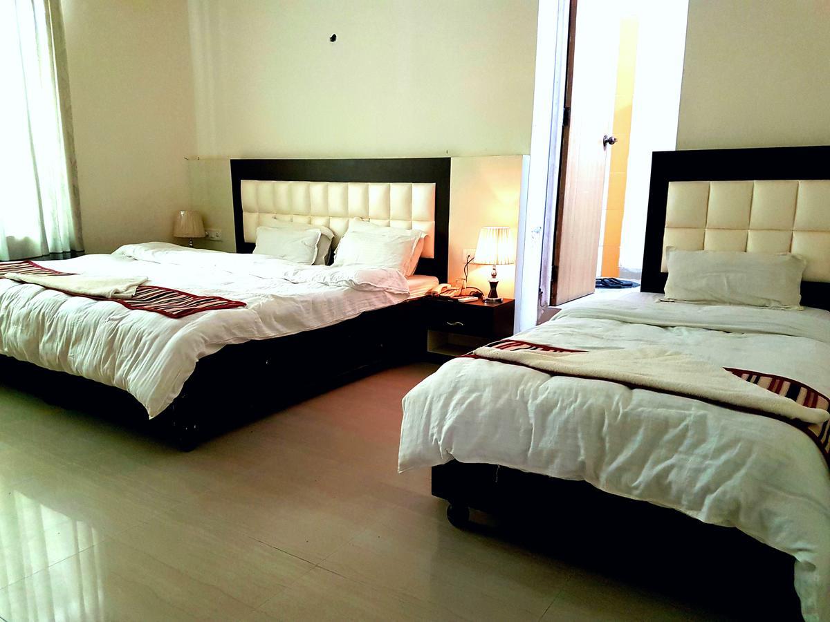 Kitchen Hut Hotel Nepalgunj Kültér fotó