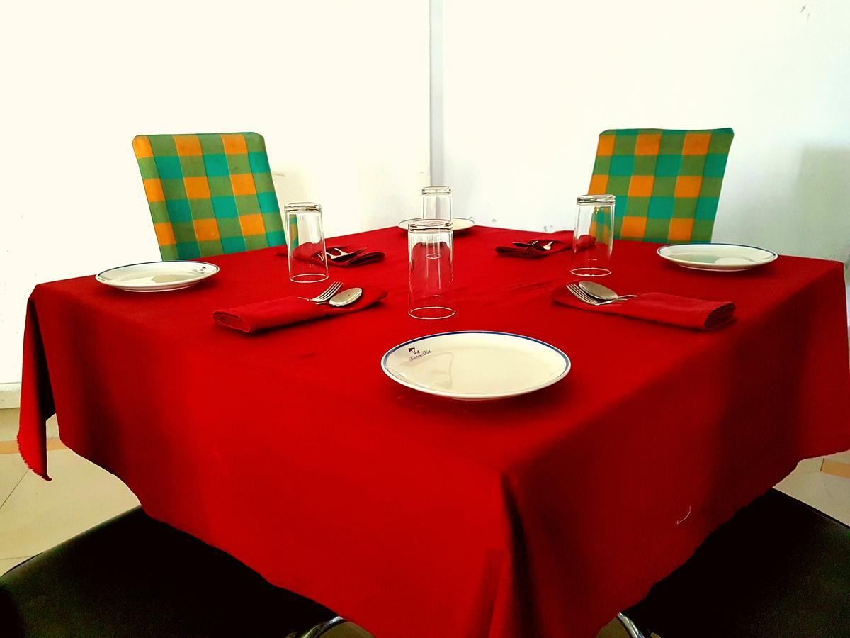 Kitchen Hut Hotel Nepalgunj Kültér fotó